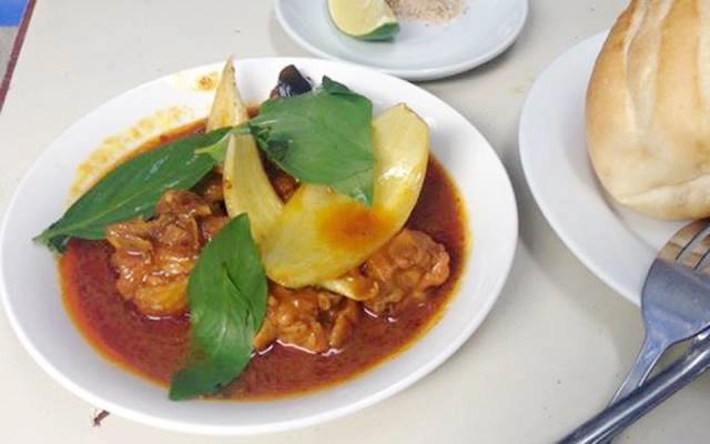 Quán Ăn Cơm Cà Ri Bò & Gà Bangkok