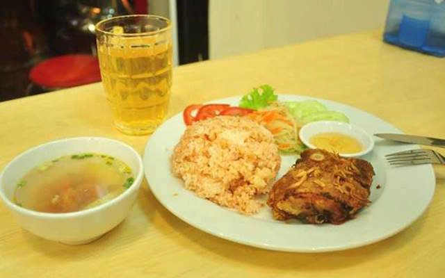 Quán Ăn Cơm Chiên Dương Châu & Cơm Gà Xối Mỡ