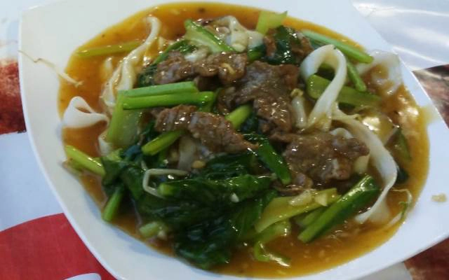 Quán Ăn Cơm Chiên Gà Xối Mỡ - Cư Xá Phú Lâm B