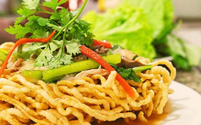 Quán Ăn Cơm Gà & Mì Xào Giòn