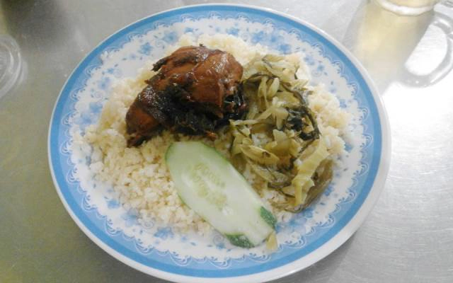 Quán Ăn Cơm Gà Nhật Phát