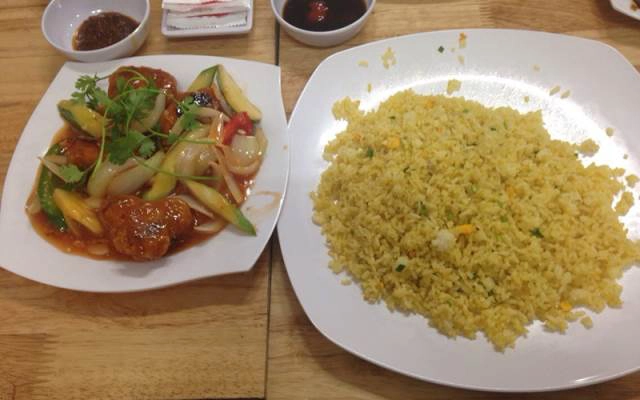 Quán Ăn Cơm Gà Tâm Ký - Nguyễn Duy Trinh