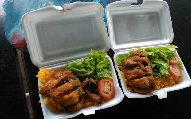 Quán Ăn Cơm Gà Xối Mỡ - Hoàng Diệu 2