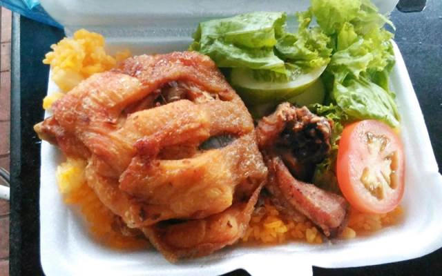 Quán Ăn Cơm Gà Xối Mỡ Minh Ký - Phạm Đôn