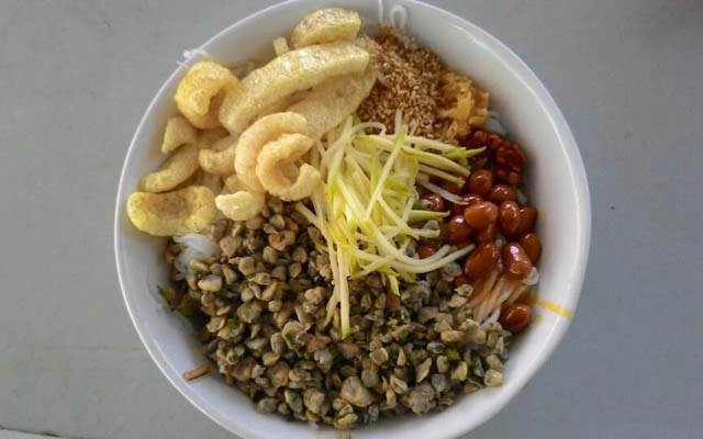 Quán Ăn Cơm Hến - Chợ Phú Lộc
