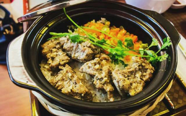 Quán Ăn Cơm Niêu Singapore - Hoàng Hoa Thám