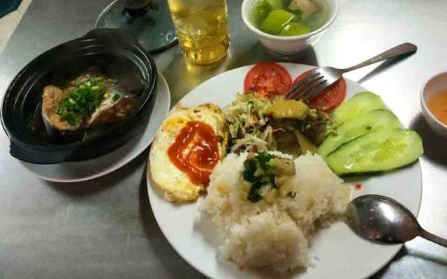 Quán Ăn Cơm Quê, Cơm Tự Chọn