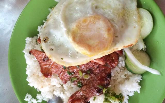 Quán Ăn Cơm Sườn - Cách Mạng Tháng 8