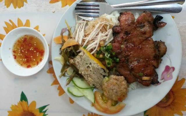 Quán Ăn Cơm Tấm 61 - Đường 59