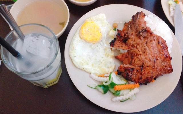 Quán Ăn Cơm Tấm, Bánh Bèo & Giải Khát
