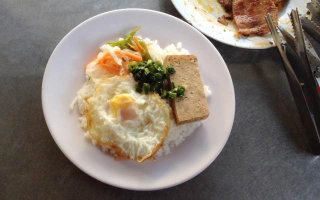 Quán Ăn Cơm Tấm, Bún Thịt Nướng & Hủ Tiếu