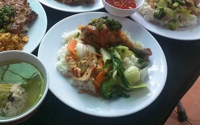Quán Ăn Cơm Tấm & Bún Thịt Nướng