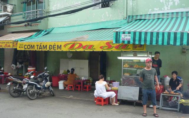 Quán Ăn Cơm Tấm Đêm Da Sà