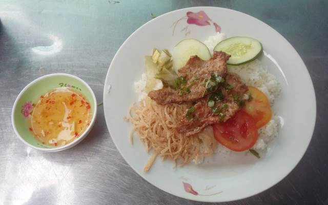 Quán Ăn Cơm Tấm & Hotdog
