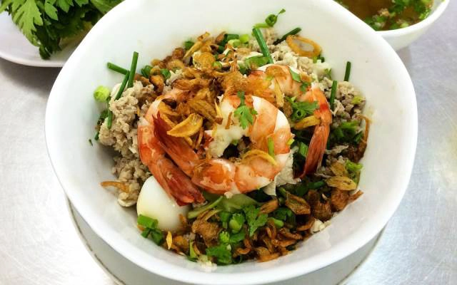Quán Ăn Cơm Tấm & Hủ Tiếu Nam Vang - Hồ Văn Huê