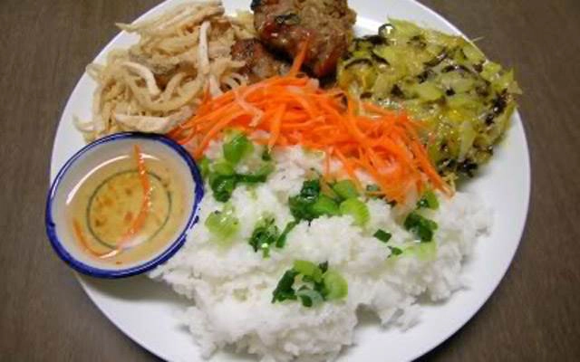 Quán Ăn Cơm Tấm Năm Tiền