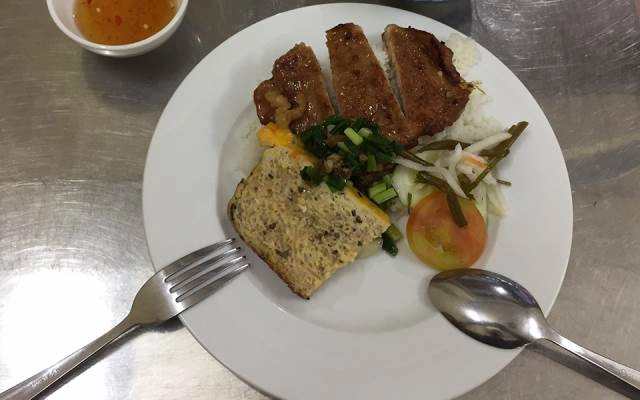Quán Ăn Cơm Tấm Phạm Gia - Hòa Bình