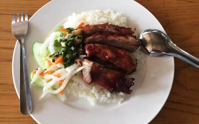 Quán Ăn Cơm Tấm Sườn Chéo - Huỳnh Văn Bánh