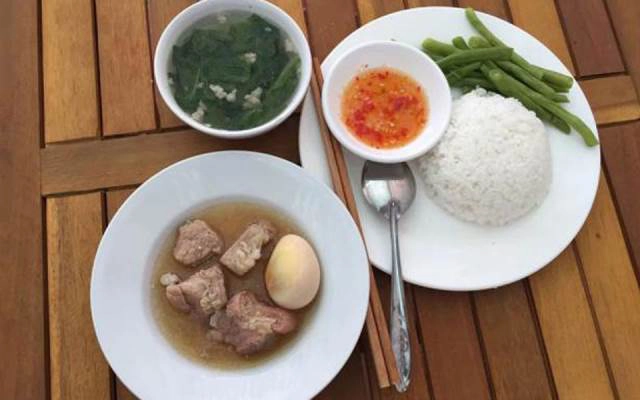 Quán Ăn Cơm Trưa Bình Dân - Phù Đổng Thiên Vương