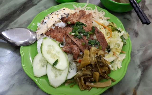 Quán Ăn Cơm Trưa Văn Phòng - Hoàng Văn Thụ