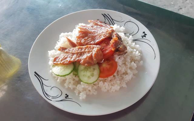 Quán Ăn Cơm Trưa Văn Phòng - Trần Não