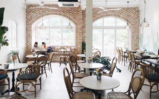 Cup Of Tea Cafe & Bistro - Nguyễn Khang