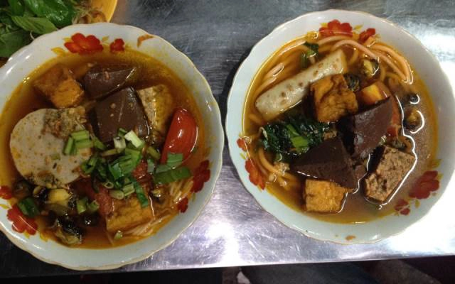 Quán Ăn Đà Lạt Thư Quán - Bún Riêu & Ăn Vặt
