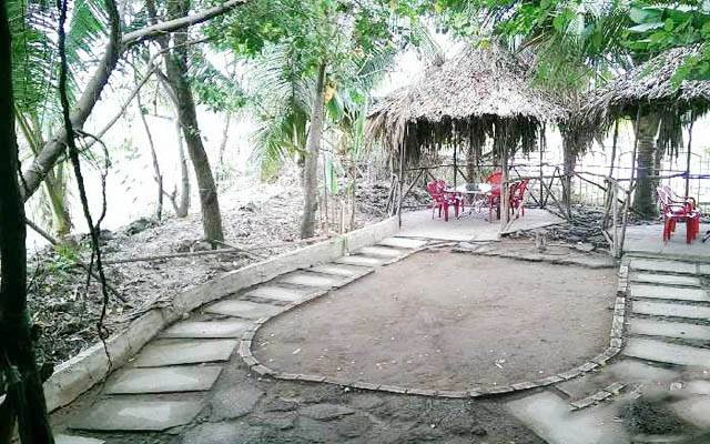 Quán Ăn Đặc Sản Dê Núi - Nguyễn Bình
