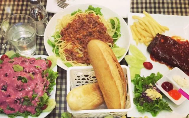 Quán Ăn Deli Beefsteak Coffee & Tea - Thái Hà