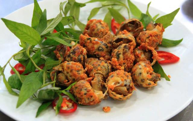 Quán Ăn Đèn Bã - Hải Sản Tươi Sống