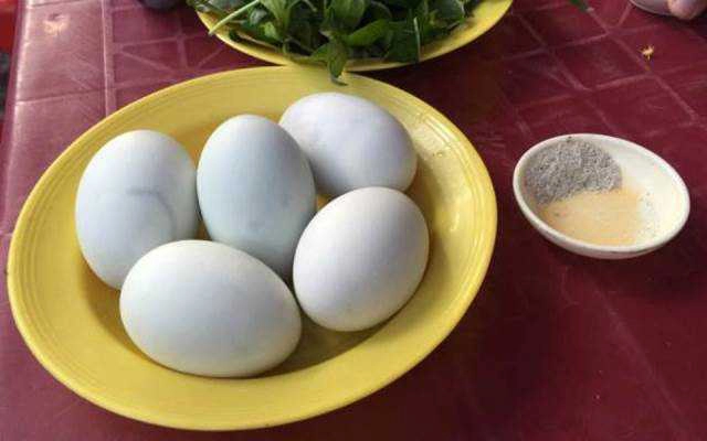 Đèn Dầu Quán - Trứng Vịt Lộn & Ăn Vặt