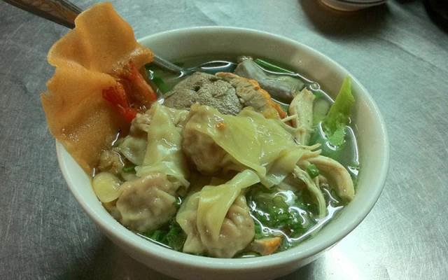 Quán Ăn Dì Vân - Hủ Tiếu Hoành Thánh