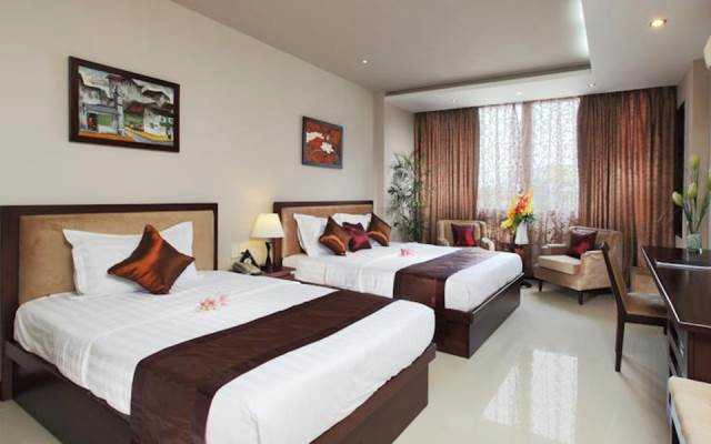Đông Du Hotel