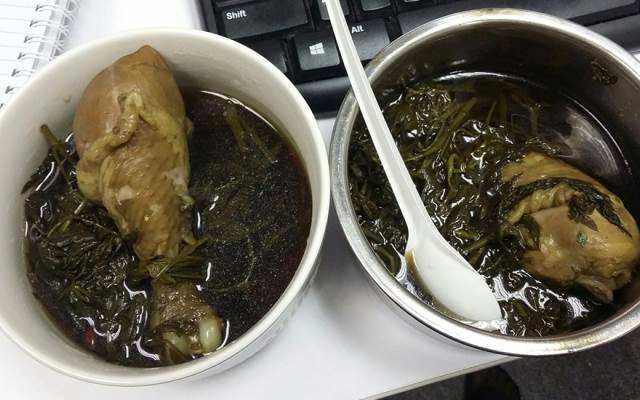 Quán Ăn Đông Hiền - Bánh Cuốn Nóng, Bún Chả & Gà Tần