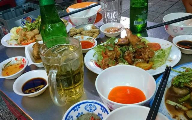 Quán Ăn Đức Hiếu - Bia Hơi & Các Món Nhậu