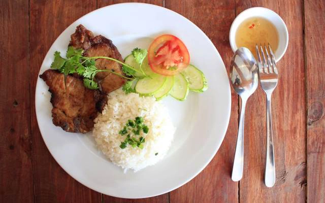 Quán Ăn Dũng Béo - Cơm & Đặc Sản Gà Mía
