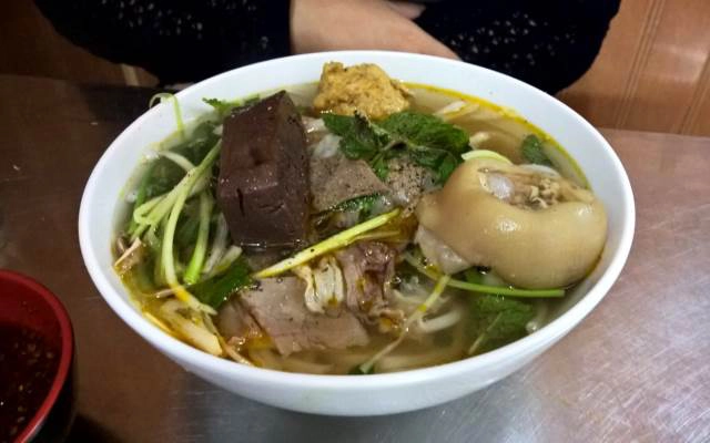 Quán Ăn Dũng Cố - Bún Bò Huế