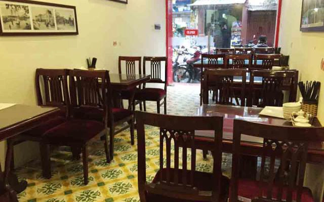 Quán Ăn Dung Hòa Phố Cổ - Món Ngon Việt Nam