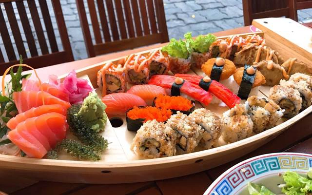 Quán Ăn Edo Sushi - Thái Phiên