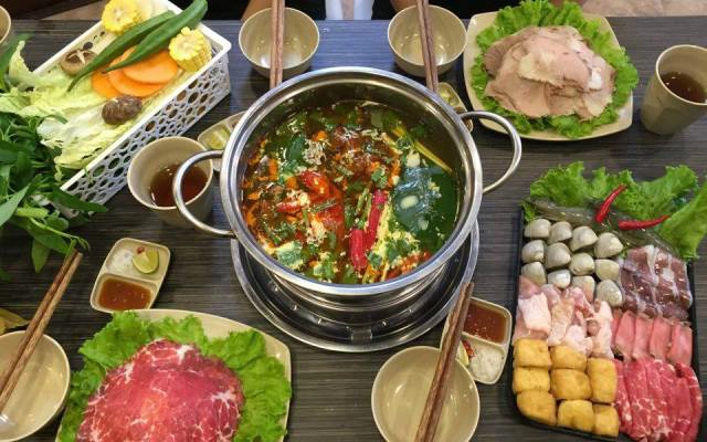 Quán Ăn Food Street - Ô Chợ Dừa