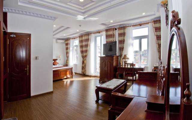 Fortune Hotel