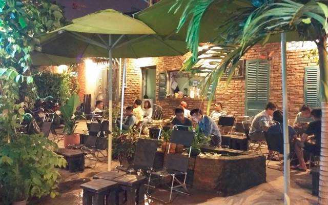 Fruzii - Smoothies Juices & Coffee - Bạch Đằng