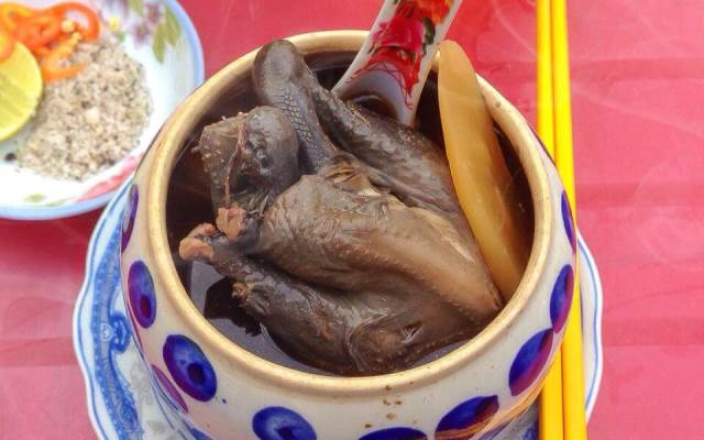 Quán Ăn Gà Ác & Đuôi Bò Tiềm Thuốc Bắc