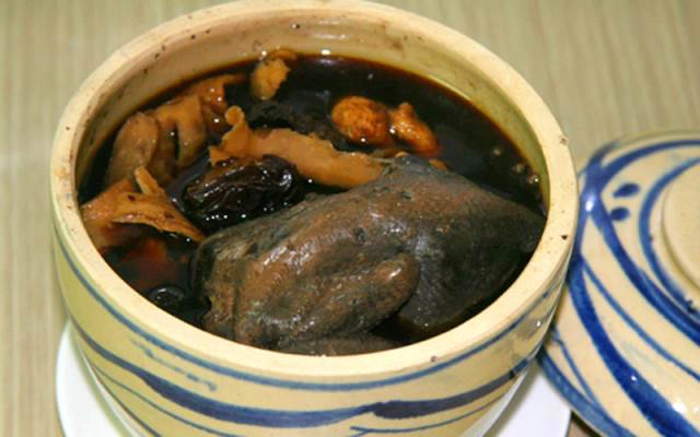 Quán Ăn Gà Ác Tiềm - Tôn Đản