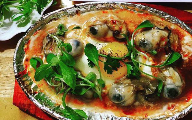 Quán Ăn Gà & Cút Chóp Chép - Thế Giới Hàu