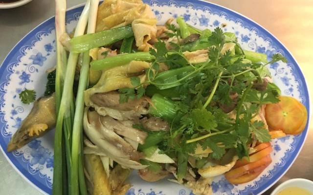 Quán Ăn Gà Hấp Muối & Cơm Gà Quảng Đông