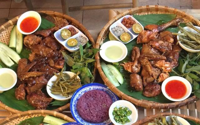 Quán Ăn Gà Khuyết - Gà Nướng Ngũ Vị - Trường Chinh