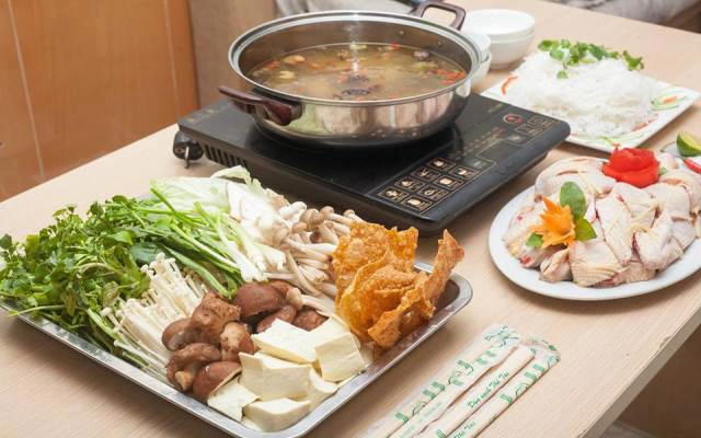 Quán Ăn Gà Ngon Hoàng Đế - Savico Long Biên