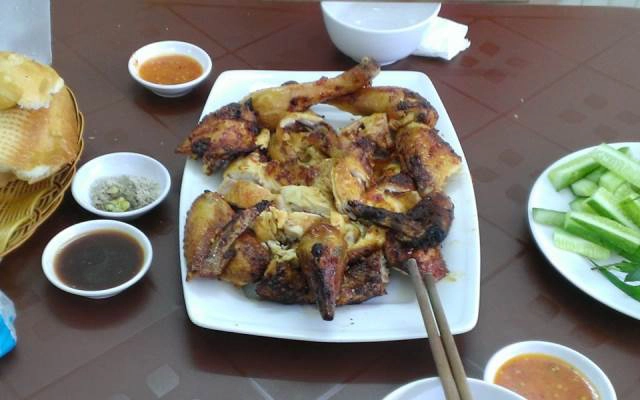 Quán Ăn Gà Nướng & Bà Rọi Nướng