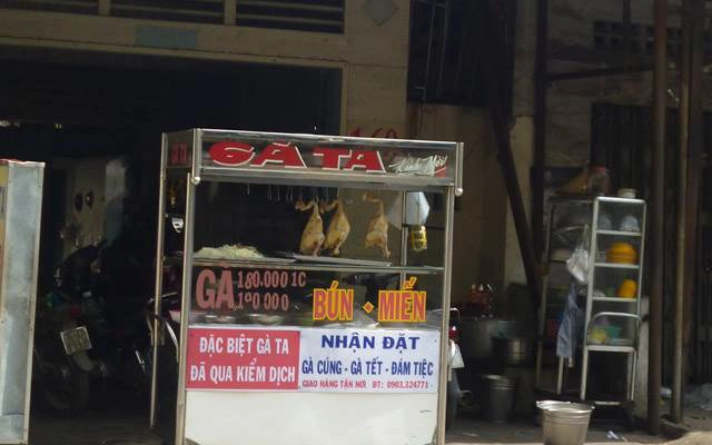 Quán Ăn Gà Ta Ánh Tuyết 160 - Lạc Long Quân
